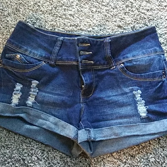 Jean Shorts - Picture 1 of 4